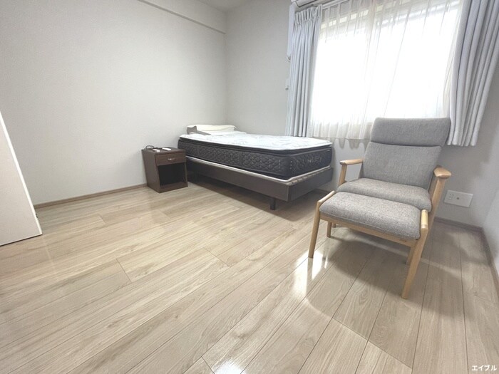 物件内観写真8　(居室)