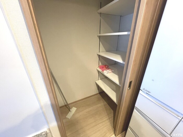 物件内観写真10　(収納)