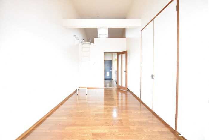 物件内観写真4　(居室)