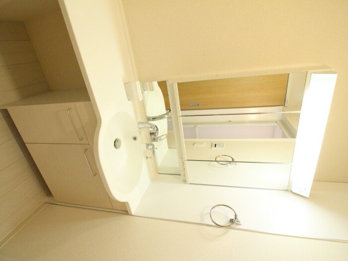 物件内観写真9　(洗面)