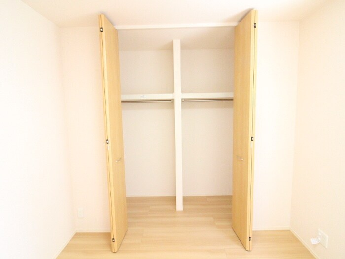 物件内観写真13　(収納)