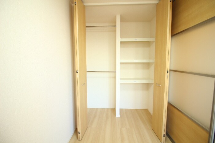 物件内観写真16　(収納)