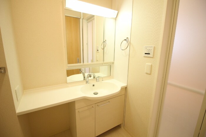 物件内観写真18　(洗面)