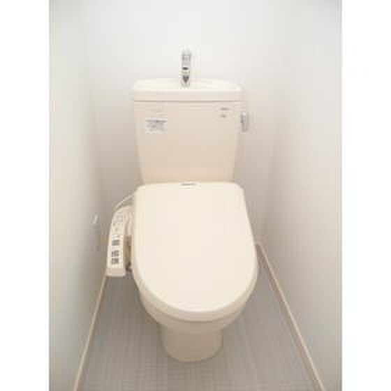 物件内観写真8　(トイレ)