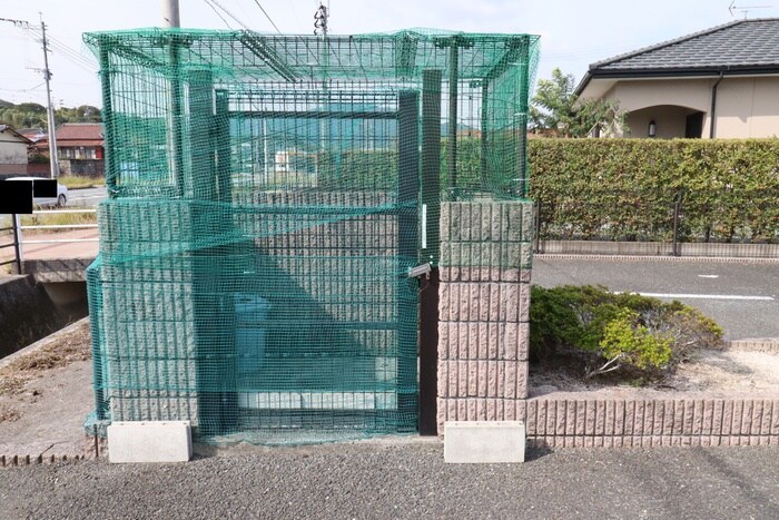 物件外観写真4　(建物設備)