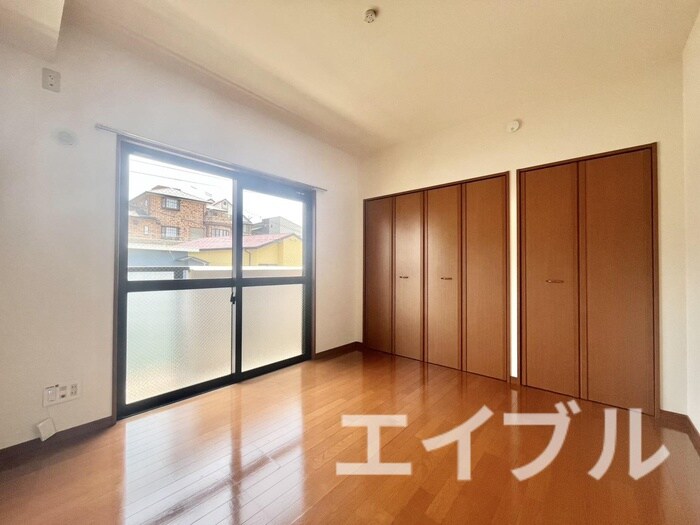 物件内観写真8　(居室)