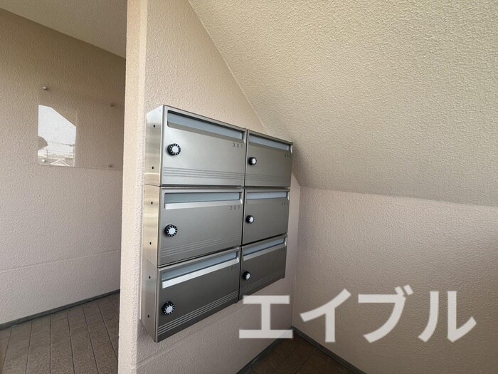 物件外観写真6　(建物設備)