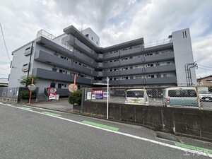 三角コーポ外観写真