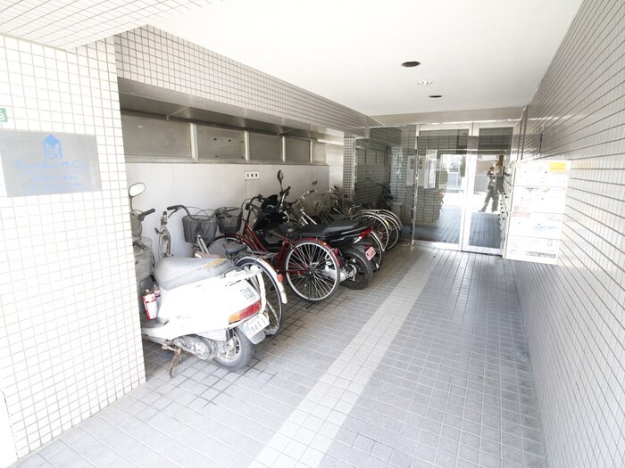 物件外観写真5　(駐輪場)