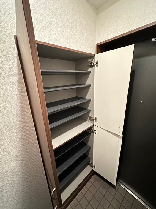 物件内観写真18　(靴箱)