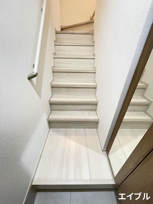 物件内観写真22　(玄関)