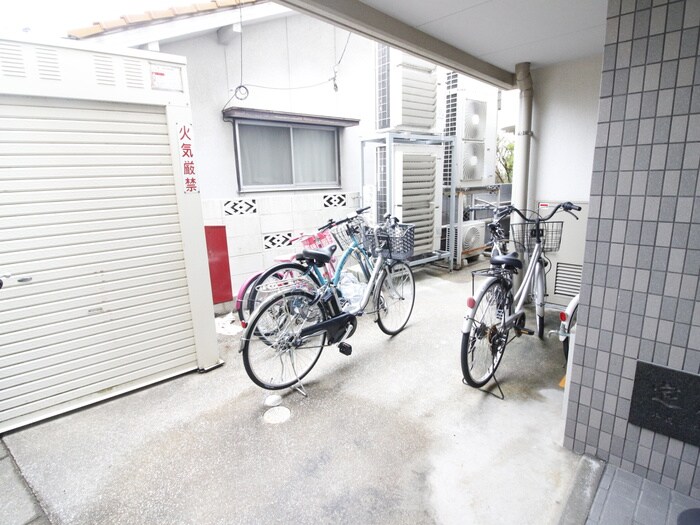 ミドール南ヶ丘の駐輪場