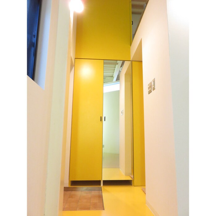 物件内観写真11　(玄関)