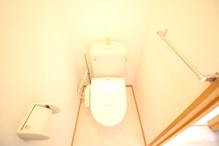 物件内観写真13　(トイレ)