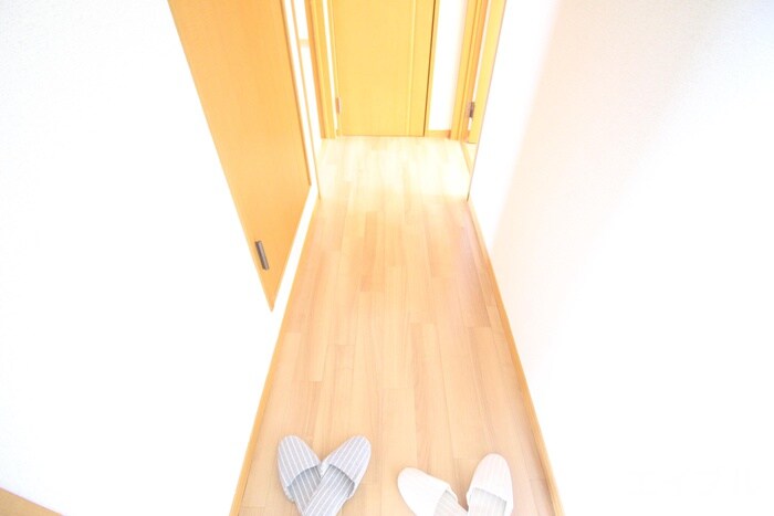 物件内観写真18　(廊下)