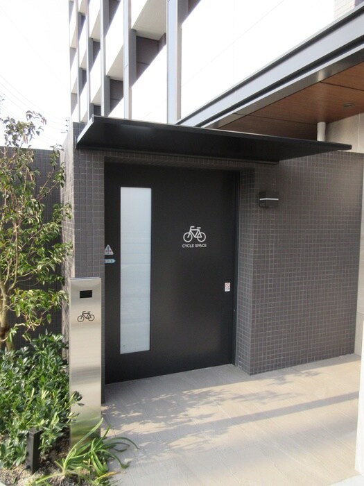 物件外観写真6　(建物設備)