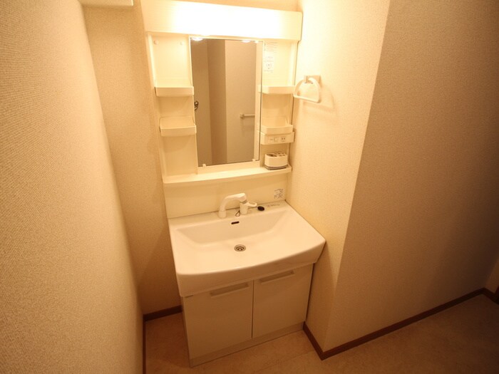 物件内観写真9　(洗面)