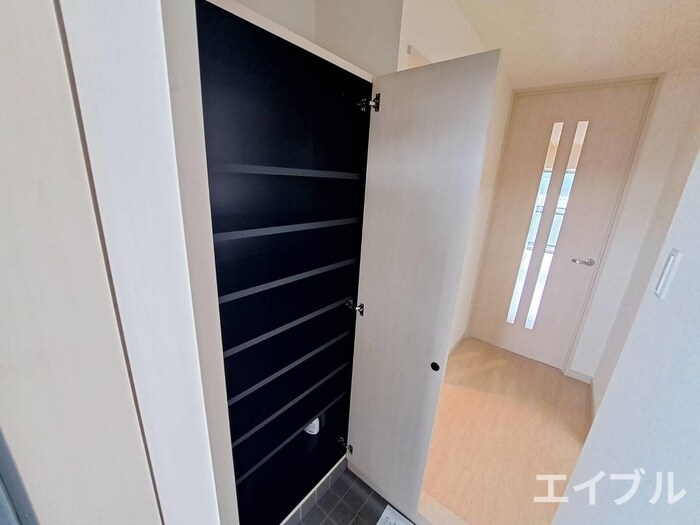 物件内観写真15　(靴箱)