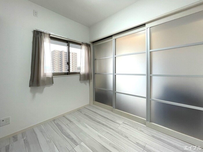 物件内観写真8　(居室)