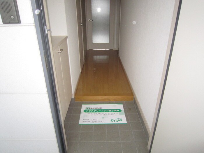 物件内観写真14　(玄関)