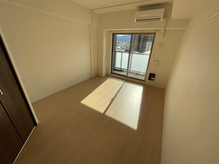 物件内観写真4　(居室)