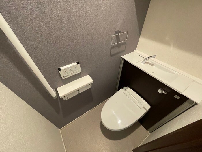 物件内観写真10　(トイレ)