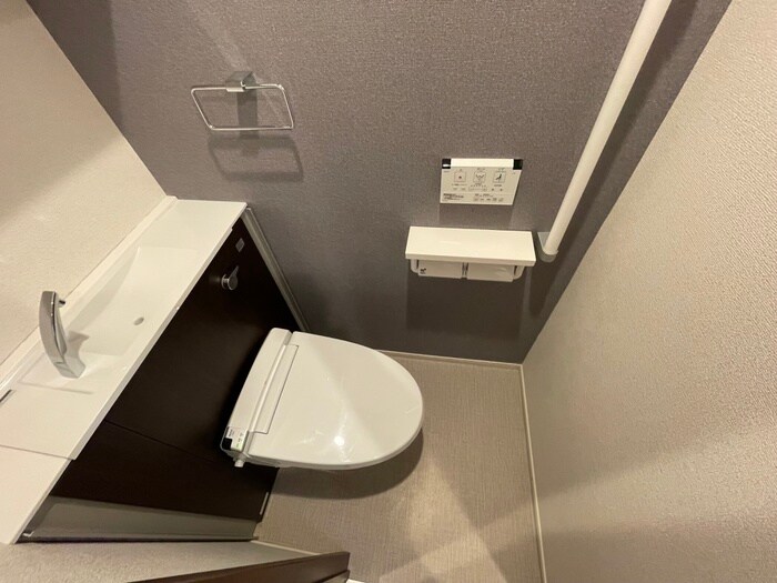 物件内観写真10　(トイレ)