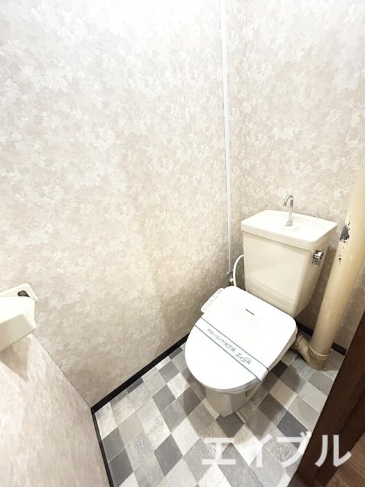 物件内観写真8　(トイレ)