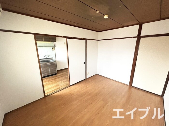 物件内観写真10　(居室)