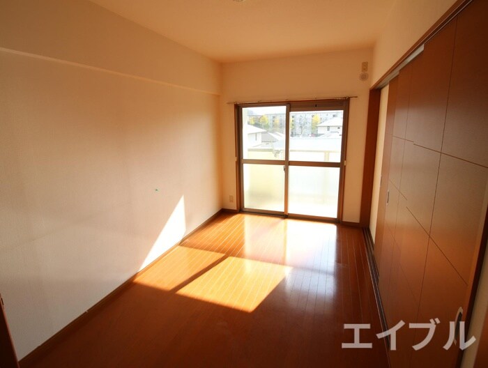 物件内観写真9　(居室)