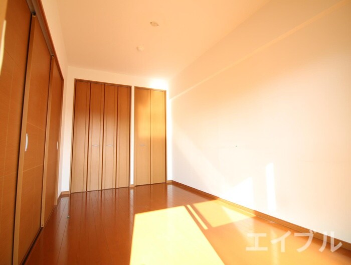 物件内観写真10　(居室)