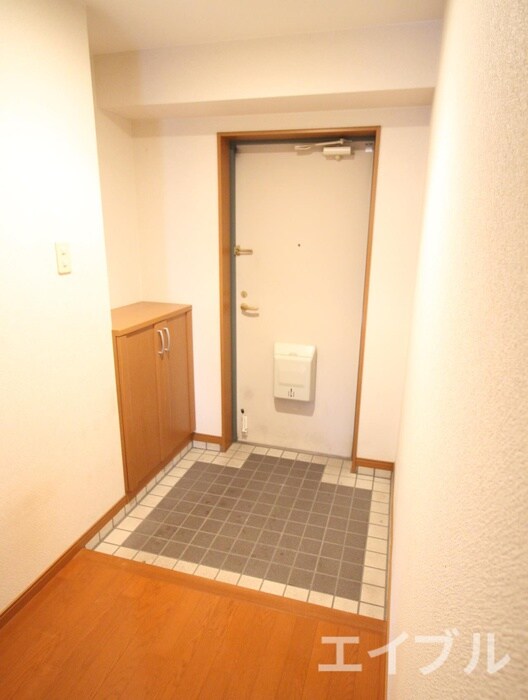 物件内観写真18　(玄関)
