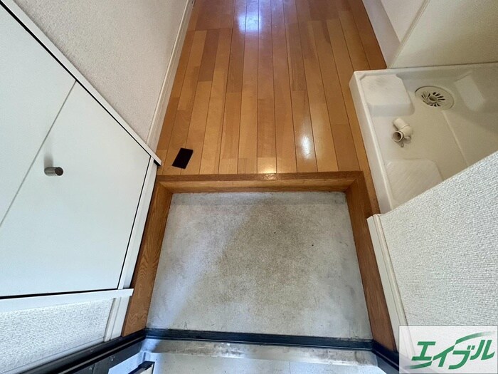 物件内観写真17　(玄関)