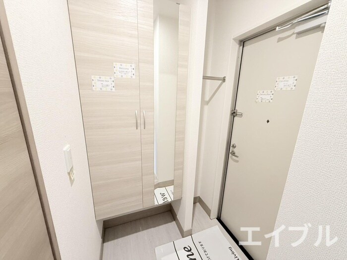 物件内観写真15　(玄関)