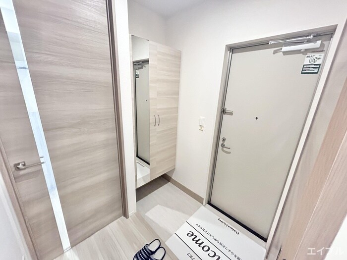 物件内観写真15　(玄関)