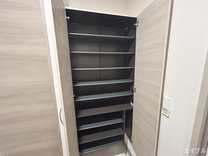 物件内観写真16　(靴箱)