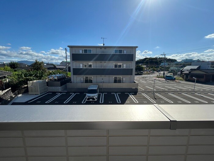 物件内観写真22　(室内からの展望)