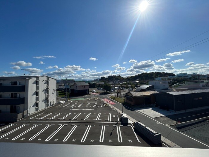 物件内観写真22　(室内からの展望)