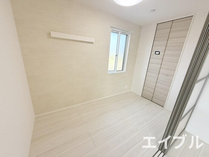 物件内観写真13　(居室)