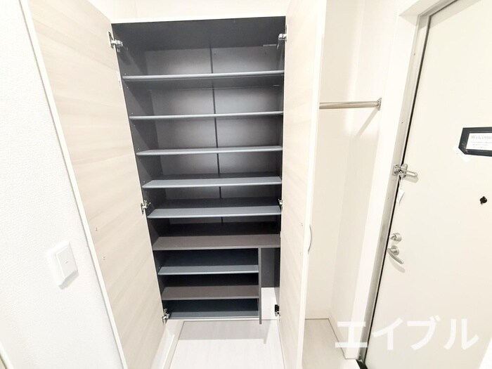 物件内観写真16　(靴箱)