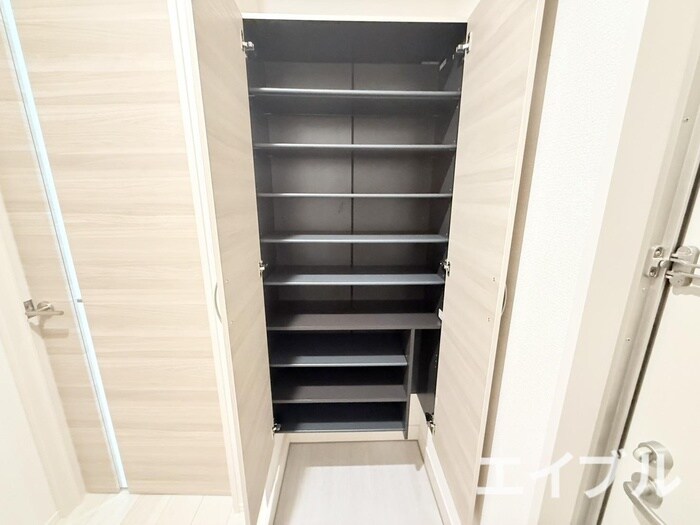 物件内観写真16　(靴箱)