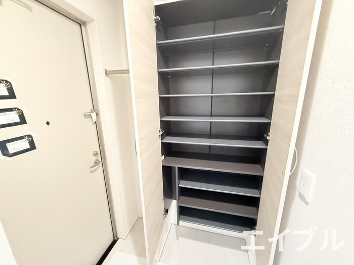 物件内観写真16　(靴箱)