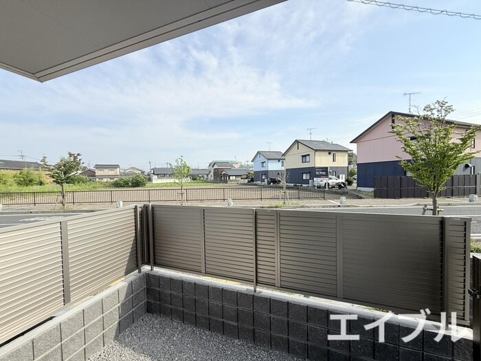 物件内観写真22　(室内からの展望)