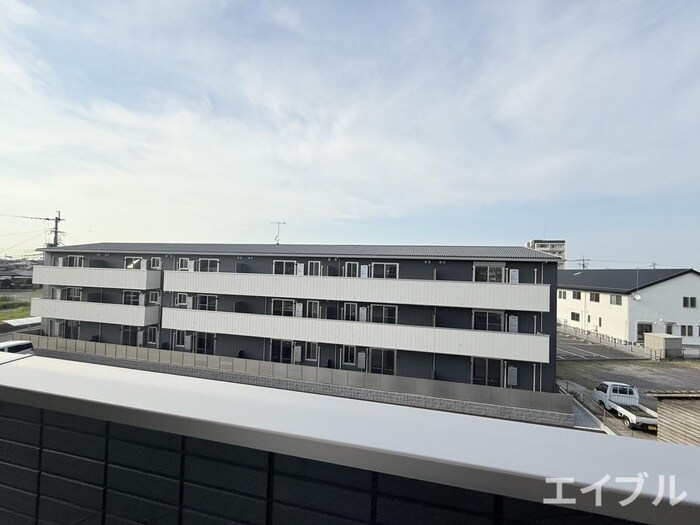 物件内観写真22　(室内からの展望)