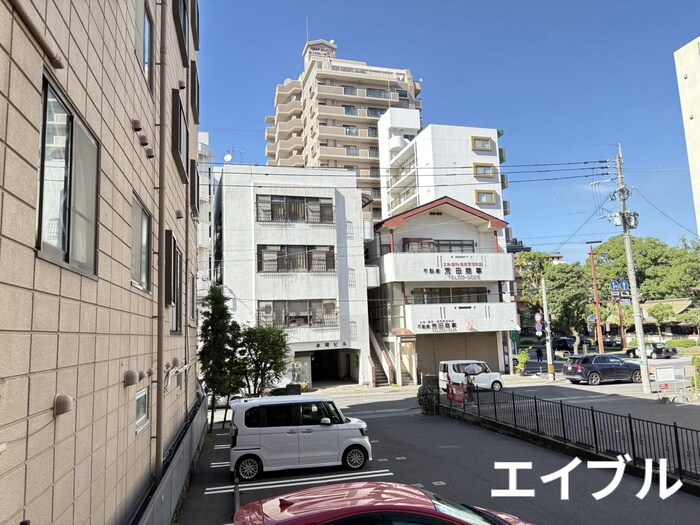 物件内観写真13　(室内からの展望)