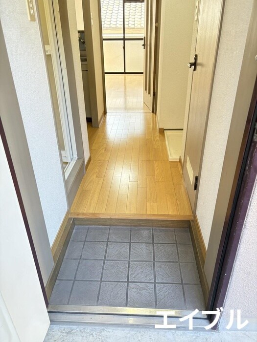 物件内観写真17　(玄関)