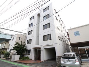 ウエスト室見外観写真