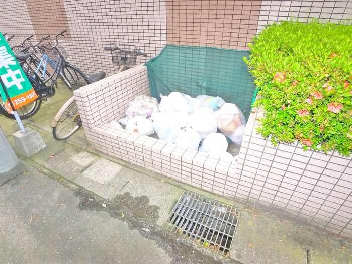 物件外観写真6　(建物設備)