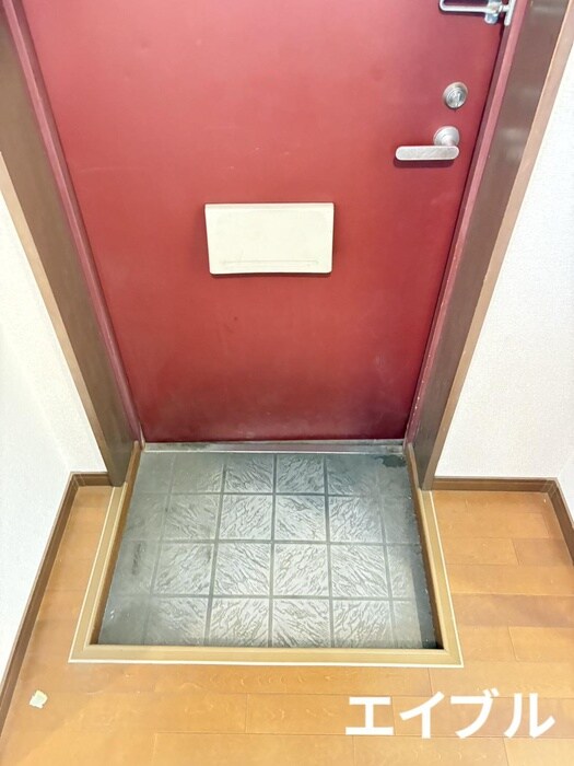 物件内観写真13　(玄関)