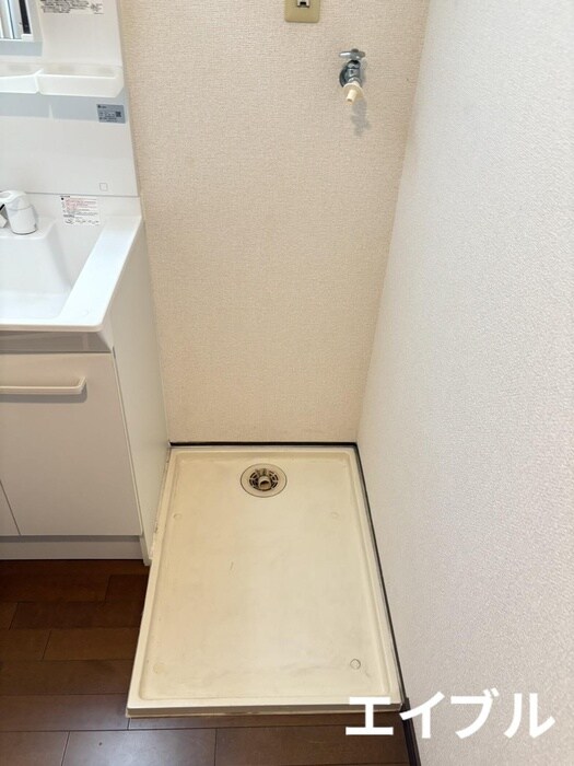 物件内観写真19　(洗濯機置場)